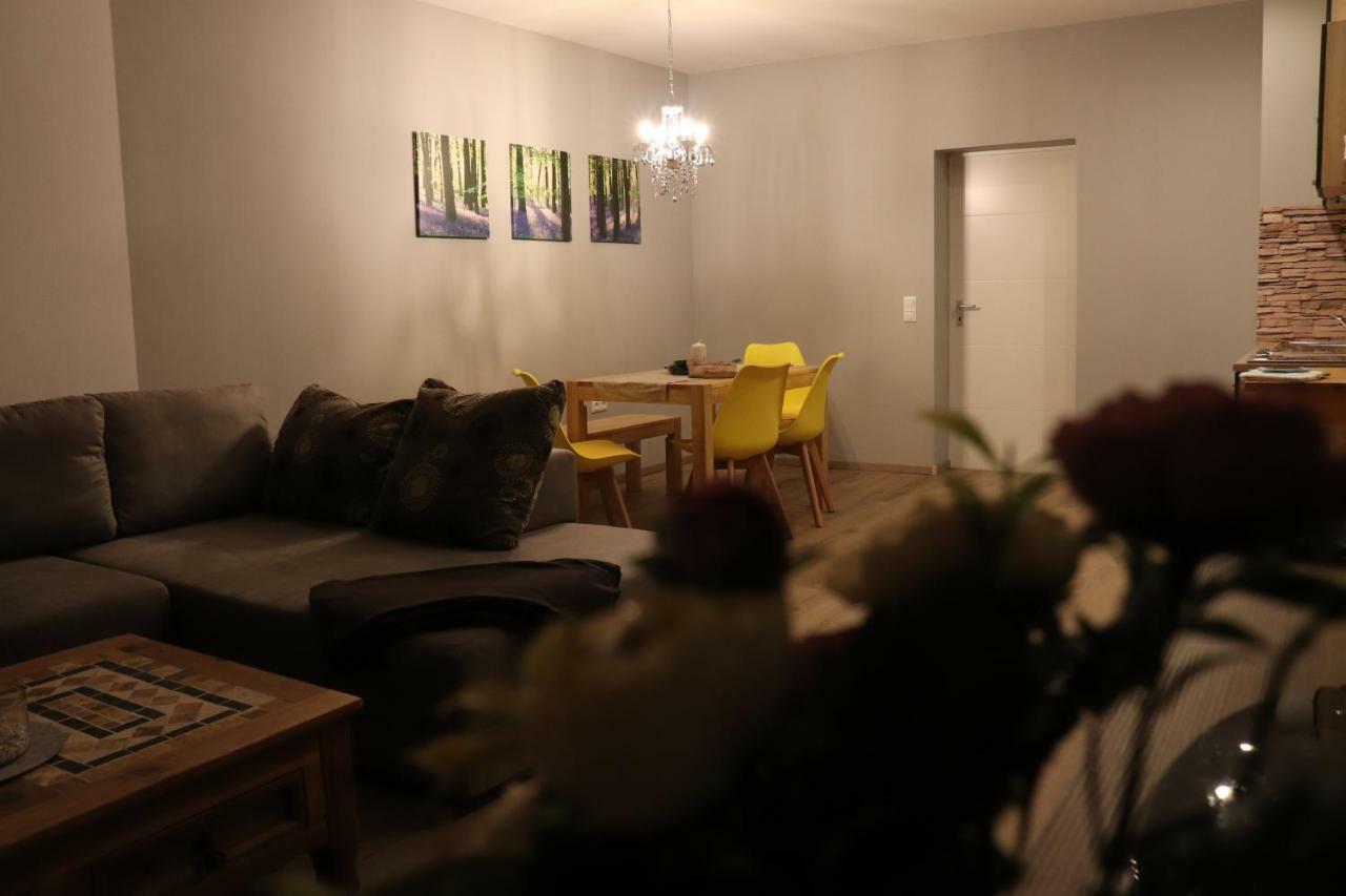 Zum-Butterstock Appartement Schkopau Buitenkant foto